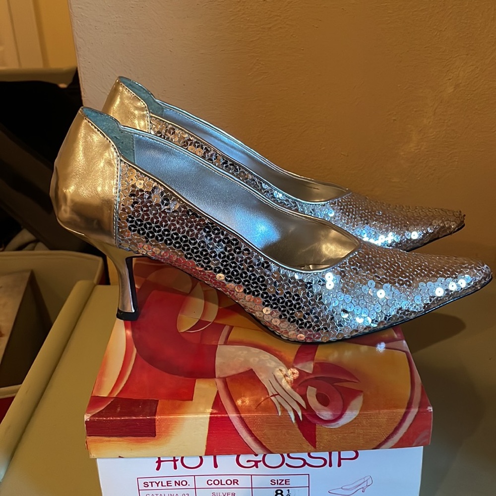 ✨Silver Sequin Heels ✨